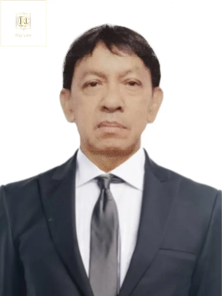 Portrait of Prasert Thanomchai, Senior Thai Attorney at Ray Law.